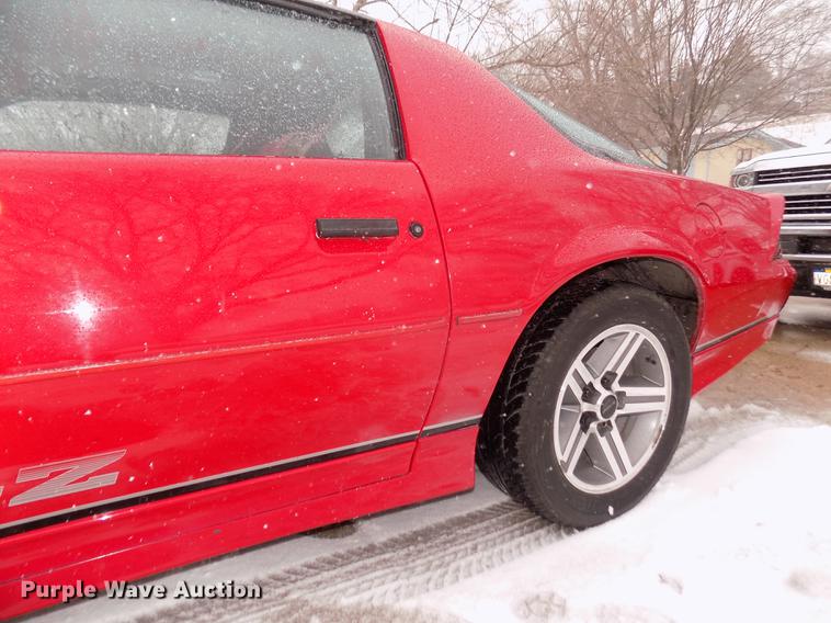 image for item DD2867 1986 Chevrolet Camaro IROC-Z