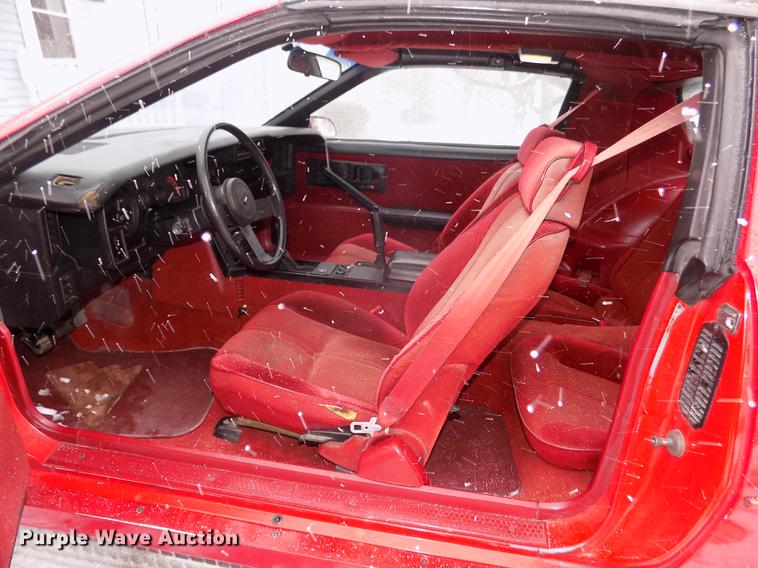 image for item DD2867 1986 Chevrolet Camaro IROC-Z