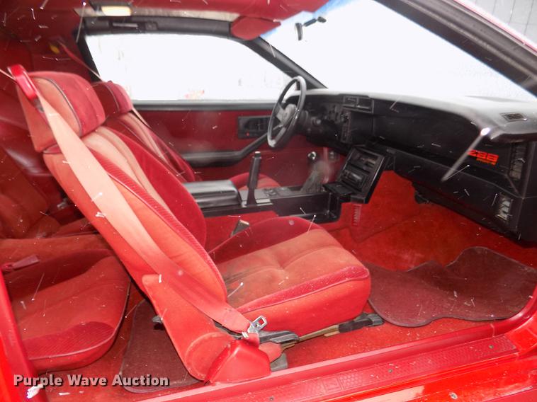 image for item DD2867 1986 Chevrolet Camaro IROC-Z