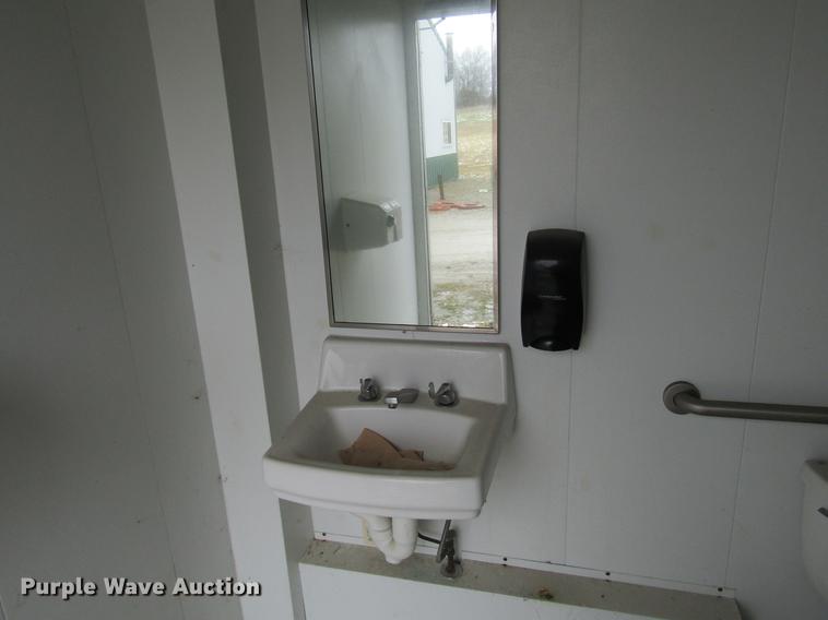 image for item DD7422 Office building