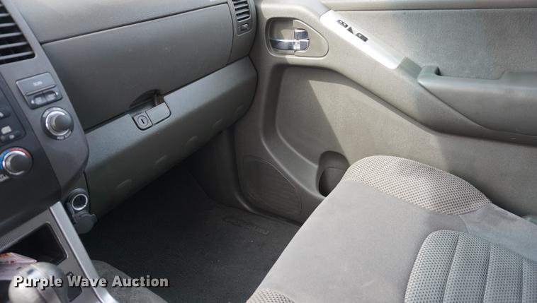 image for item DE3142 2011 Nissan Pathfinder SUV