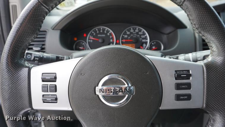 image for item DE3142 2011 Nissan Pathfinder SUV