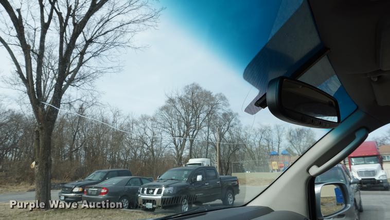 image for item DE3142 2011 Nissan Pathfinder SUV