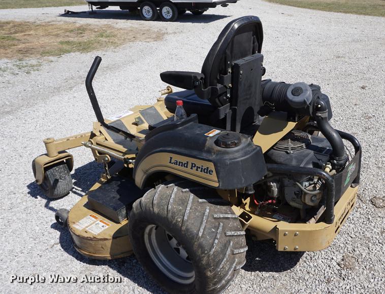 image for item DE3202 Land Pride ZT60 lawn mower