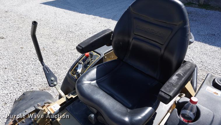 image for item DE3202 Land Pride ZT60 lawn mower