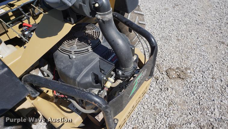 image for item DE3202 Land Pride ZT60 lawn mower