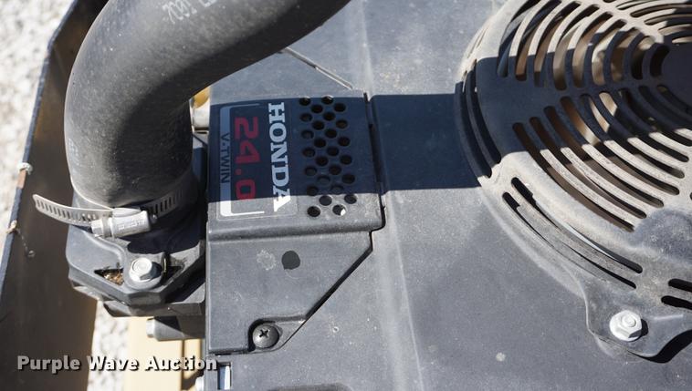 image for item DE3202 Land Pride ZT60 lawn mower