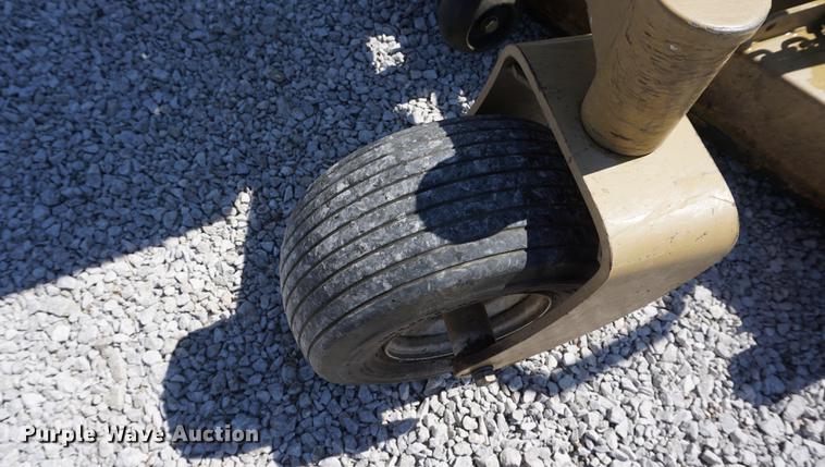 image for item DE3202 Land Pride ZT60 lawn mower