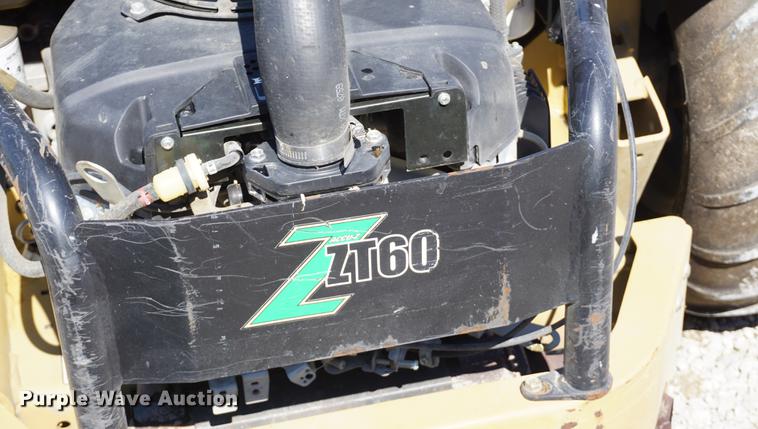 image for item DE3202 Land Pride ZT60 lawn mower