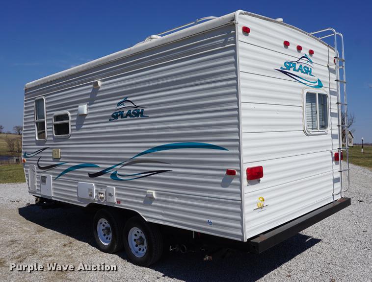 image for item DE3207 2003 National RV Splash camper