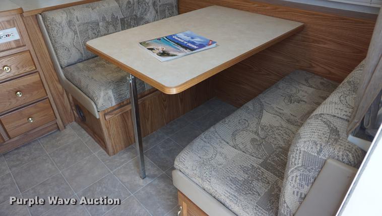 image for item DE3207 2003 National RV Splash camper