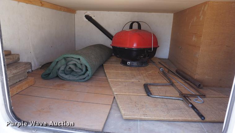 image for item DE3207 2003 National RV Splash camper