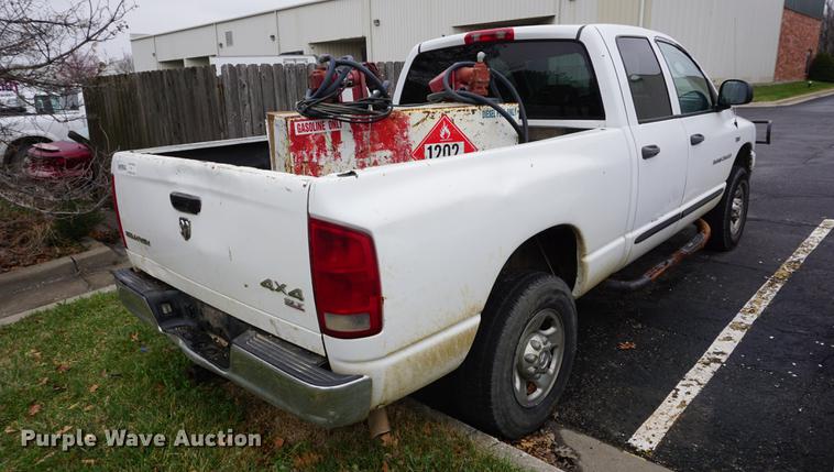 image for item DE3257 2006 Dodge Ram 2500 Quad Cab pickup truck
