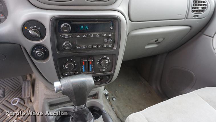 image for item DE3260 2008 Chevrolet TrailBlazer LS SUV