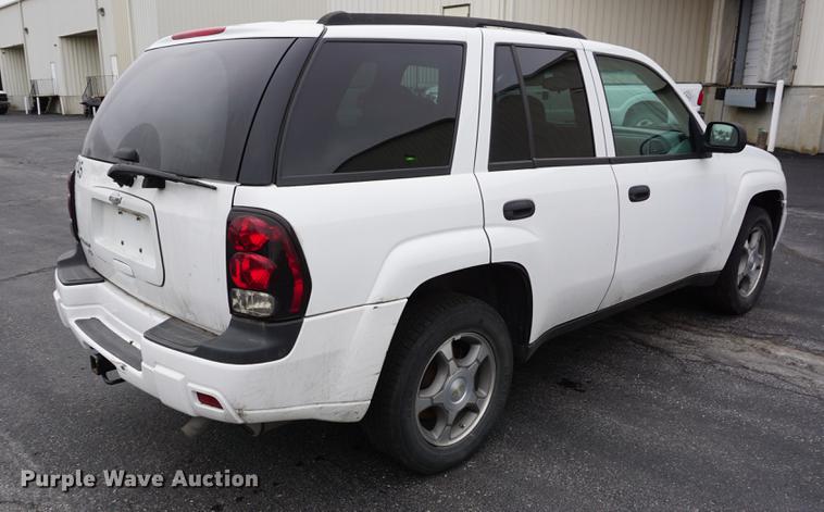 image for item DE3261 2008 Chevrolet TrailBlazer LS SUV