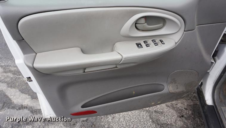 image for item DE3261 2008 Chevrolet TrailBlazer LS SUV