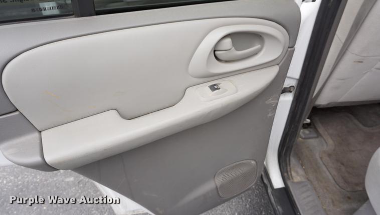 image for item DE3261 2008 Chevrolet TrailBlazer LS SUV