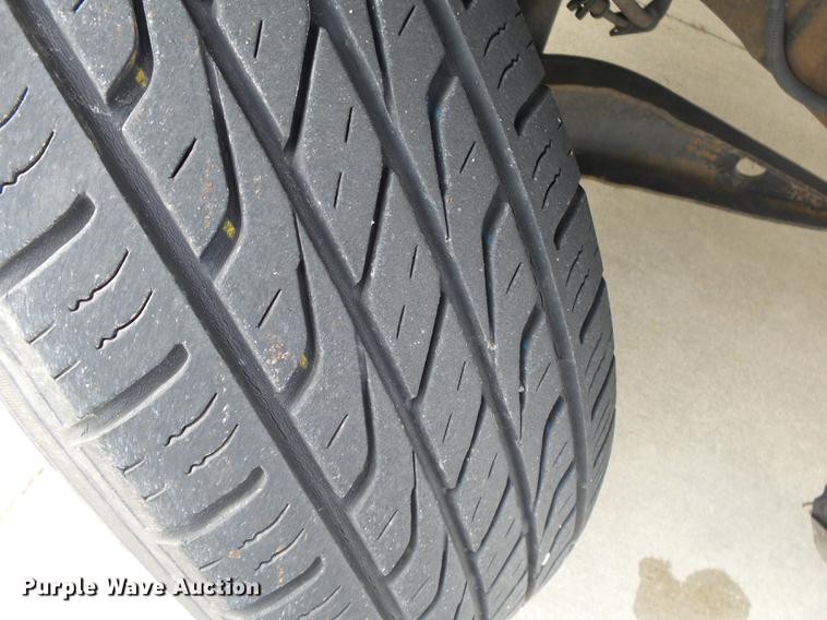 image for item DE3588 2003 Ford E150 XLT van