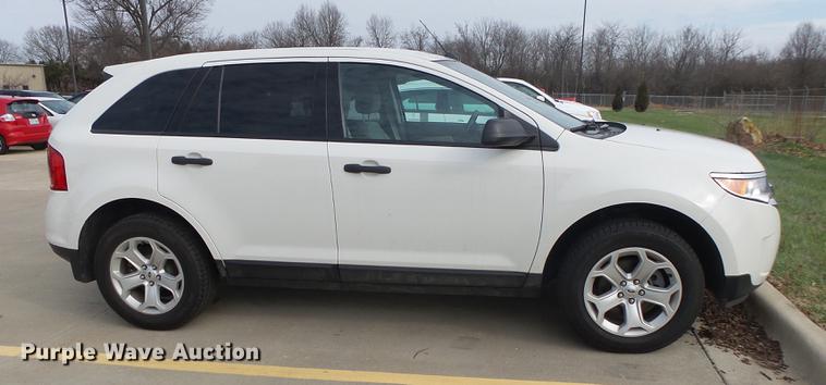 image for item DE3589 2013 Ford Edge SUV