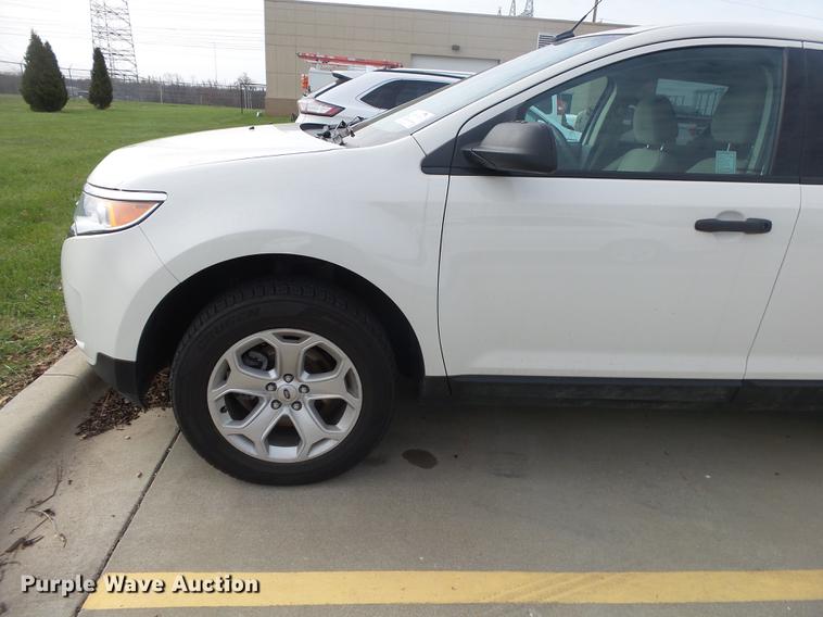 image for item DE3589 2013 Ford Edge SUV