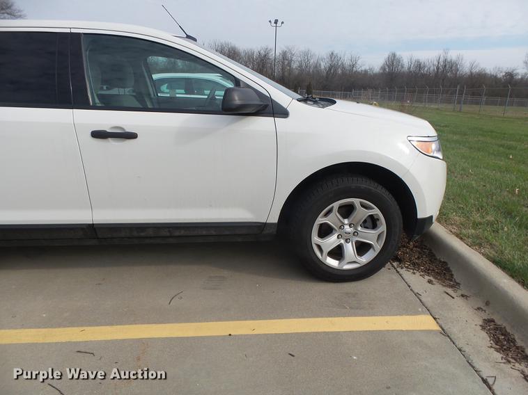 image for item DE3589 2013 Ford Edge SUV