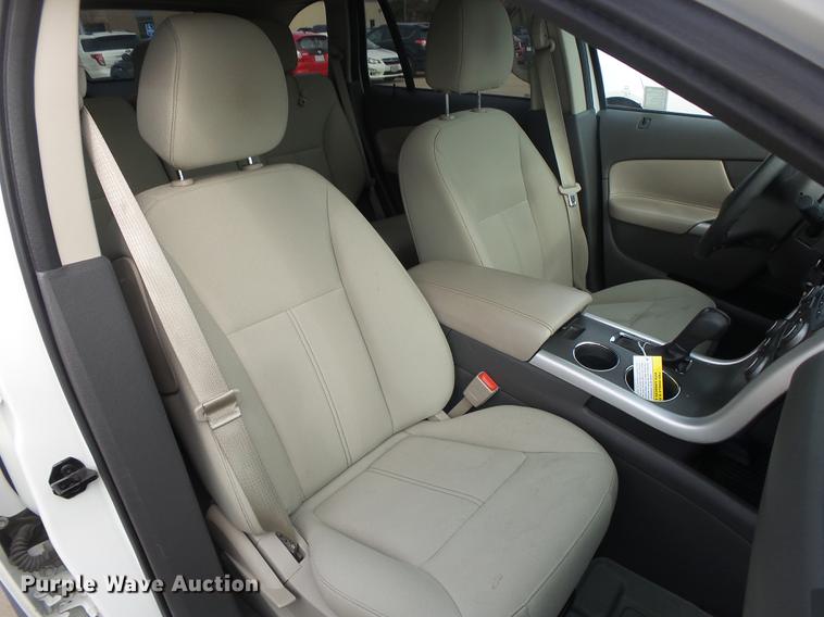 image for item DE3589 2013 Ford Edge SUV