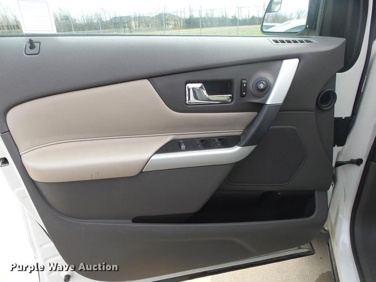 image for item DE3589 2013 Ford Edge SUV
