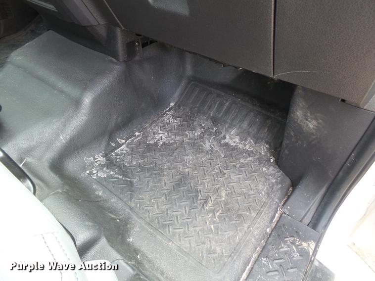 image for item DE3590 2011 Ford F150 XL SuperCrew pickup truck