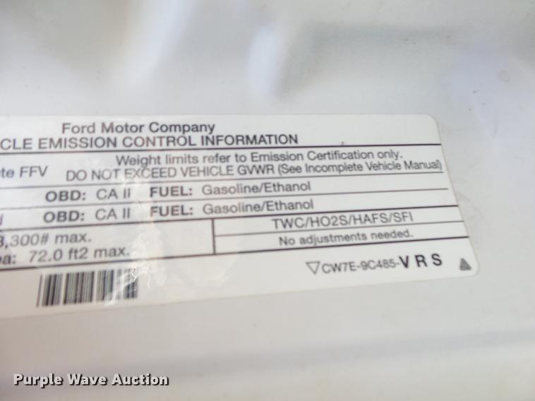 image for item DE3595 2012 Ford F350 Super Duty Crew Cab flatbed pickup truck