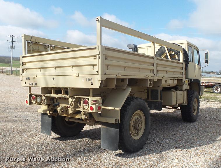 image for item DE3596 1997 Stewart Stevenson M-1078 flatbed truck