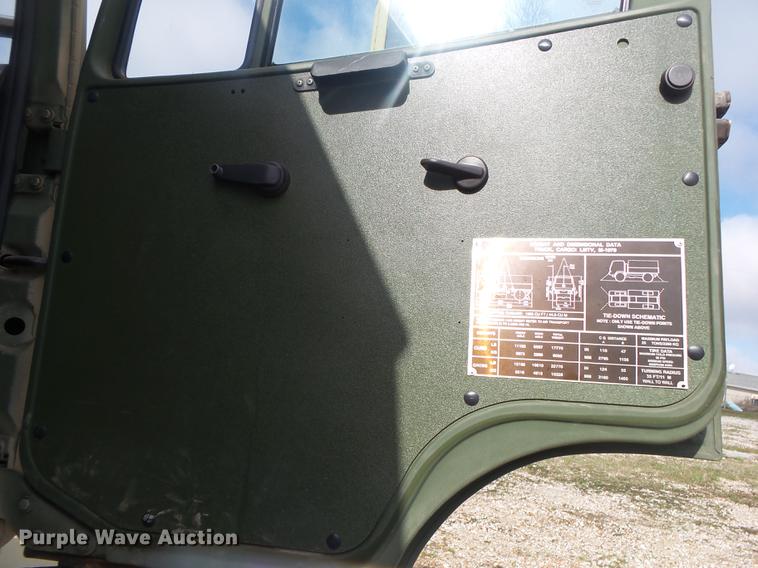 image for item DE3596 1997 Stewart Stevenson M-1078 flatbed truck