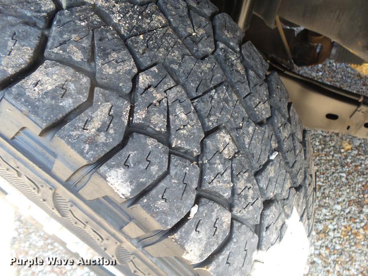 image for item DE3597 2016 Ford F250 Super Duty XLT Crew Cab pickup truck