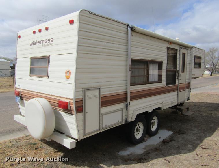 image for item DE6686 1985 Fleetwood Wilderness camper