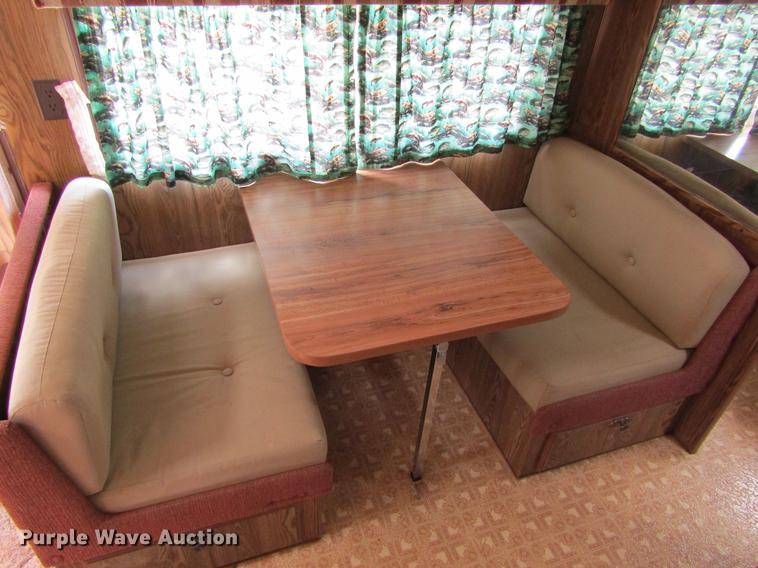 image for item DE6686 1985 Fleetwood Wilderness camper