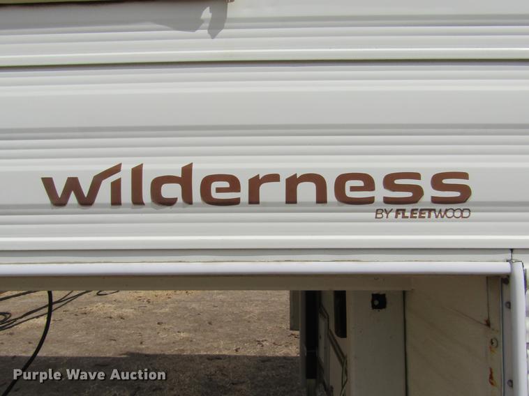 image for item DE6686 1985 Fleetwood Wilderness camper