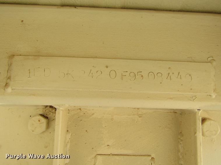 image for item DE6686 1985 Fleetwood Wilderness camper