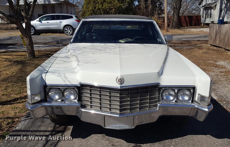 image for item DF3582 1969 Cadillac Fleetwood
