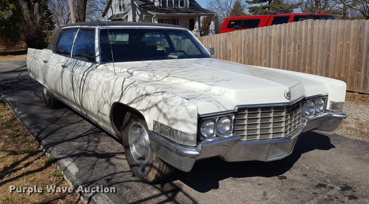 image for item DF3582 1969 Cadillac Fleetwood