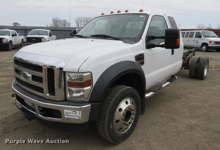 image for item DF3750 2009 Ford F550 SuperCab truck cab and chassis