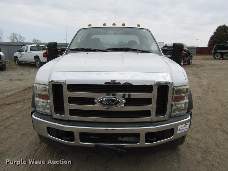 image for item DF3750 2009 Ford F550 SuperCab truck cab and chassis