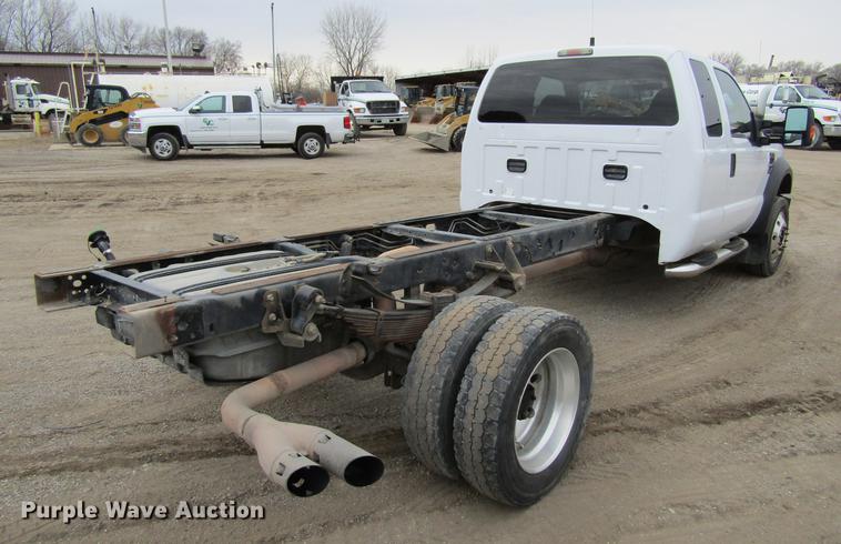 image for item DF3750 2009 Ford F550 SuperCab truck cab and chassis