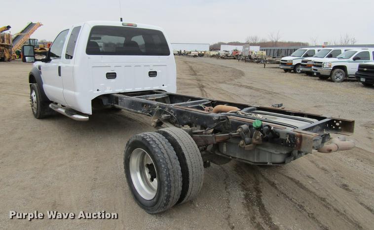 image for item DF3750 2009 Ford F550 SuperCab truck cab and chassis