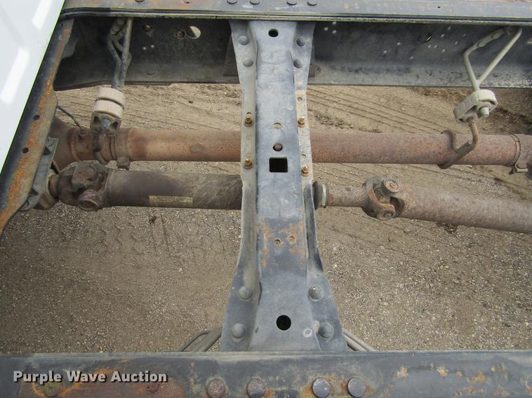 image for item DF3750 2009 Ford F550 SuperCab truck cab and chassis