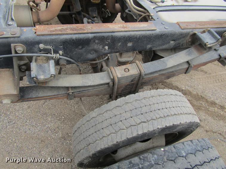 image for item DF3750 2009 Ford F550 SuperCab truck cab and chassis