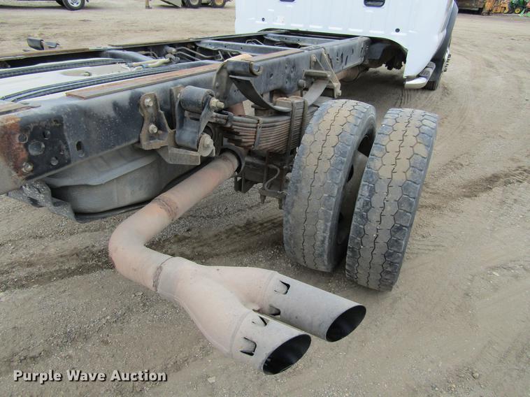 image for item DF3750 2009 Ford F550 SuperCab truck cab and chassis