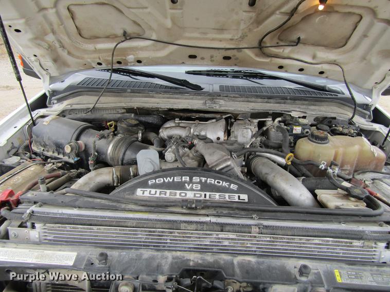 image for item DF3750 2009 Ford F550 SuperCab truck cab and chassis