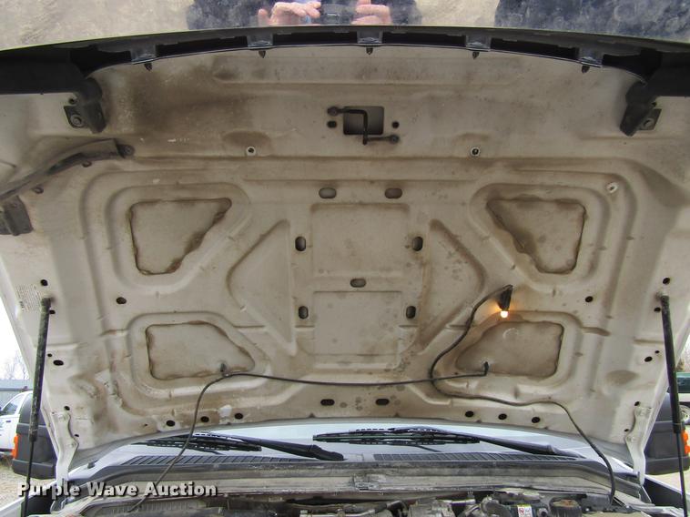 image for item DF3750 2009 Ford F550 SuperCab truck cab and chassis