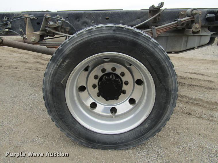 image for item DF3750 2009 Ford F550 SuperCab truck cab and chassis