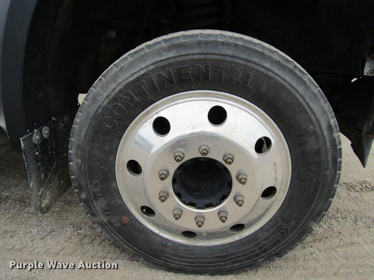 image for item DF3750 2009 Ford F550 SuperCab truck cab and chassis