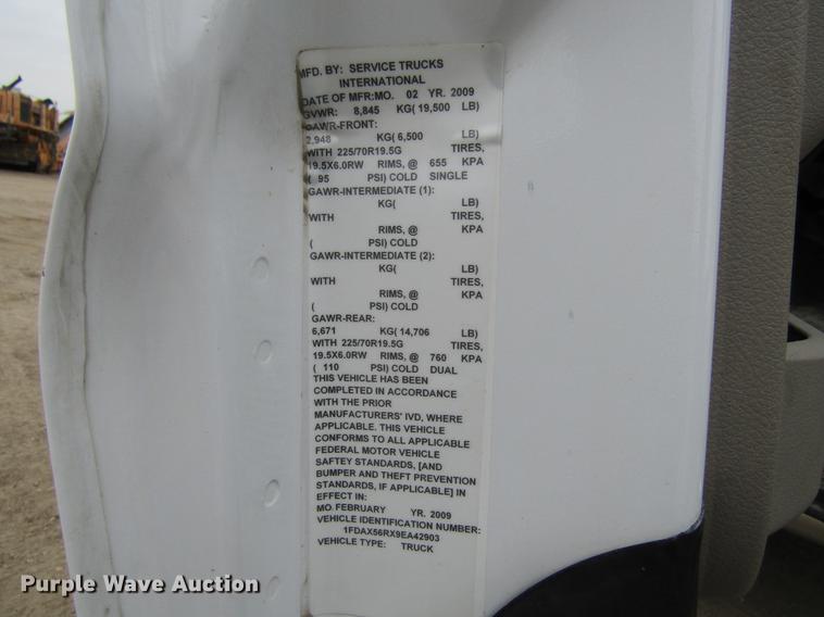 image for item DF3750 2009 Ford F550 SuperCab truck cab and chassis